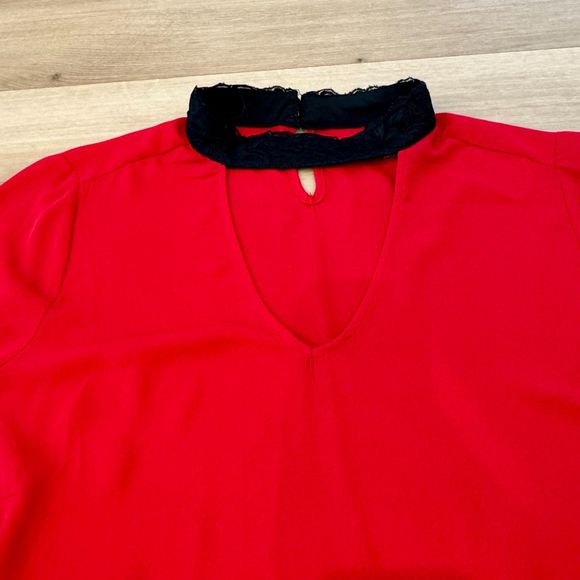 Torrid Sheer Red Top with Black Lace Detail - Women's size 1 - Picture 5 of 10